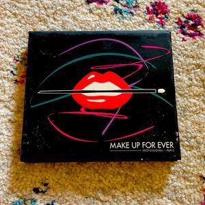 Make Up For Ever Artist Shadow Palette 9